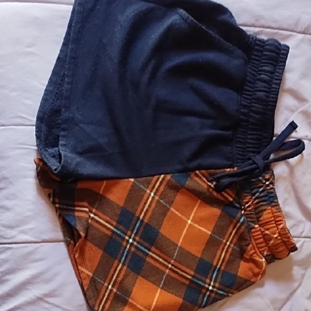 No Boundaries Navy and Orange Plaid Athletic Shorts